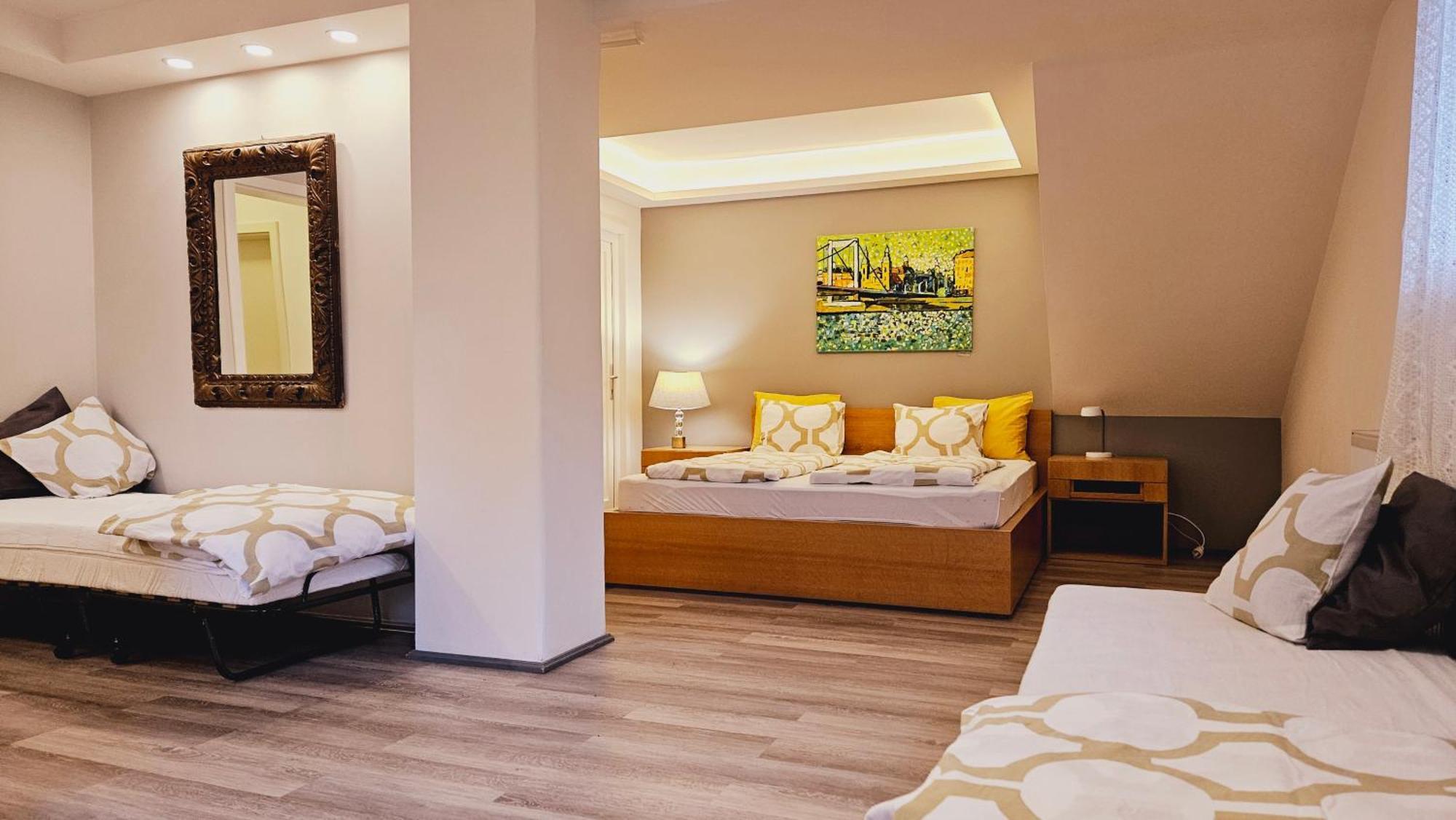 Budasmile Appartment At Buda Castle - Aircon & Free Parking بودابست المظهر الخارجي الصورة