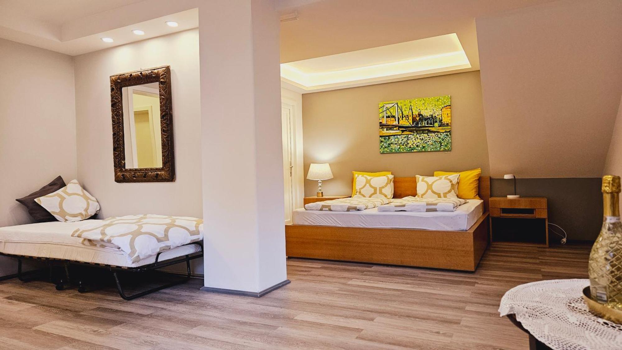 Budasmile Appartment At Buda Castle - Aircon & Free Parking بودابست المظهر الخارجي الصورة